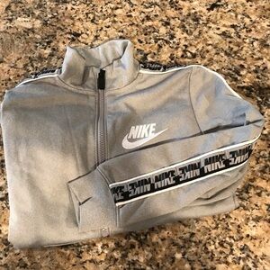 👟NIKE Zip Up Athletic Jacket